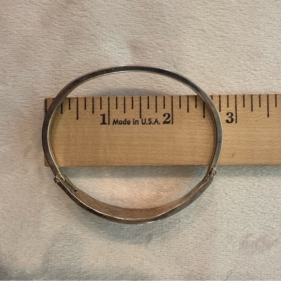 Vtg Silver Tone Mother Pearl Shell Butterfly Flower Inlay Hinge Bangle Bracelet - Picture 6 of 6